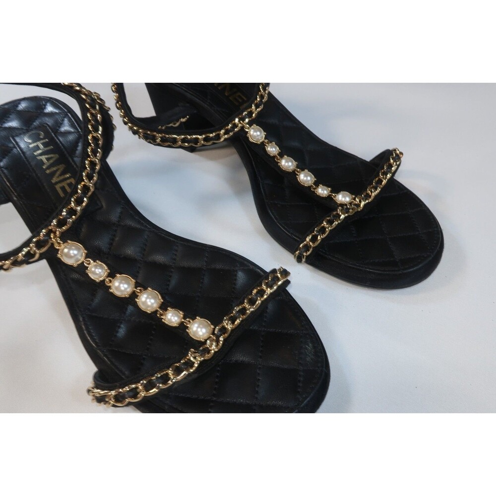 Chanel Black Lambskin Quilted Chain Sandals Pearl Heels T Strap 2022 Size 36 6 - Picture 9 of 13
